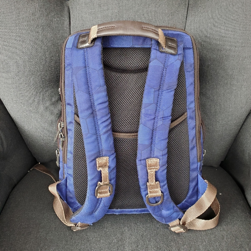 Like New Tumi Alpha Bravo Knox backpack - Picture 2 of 11